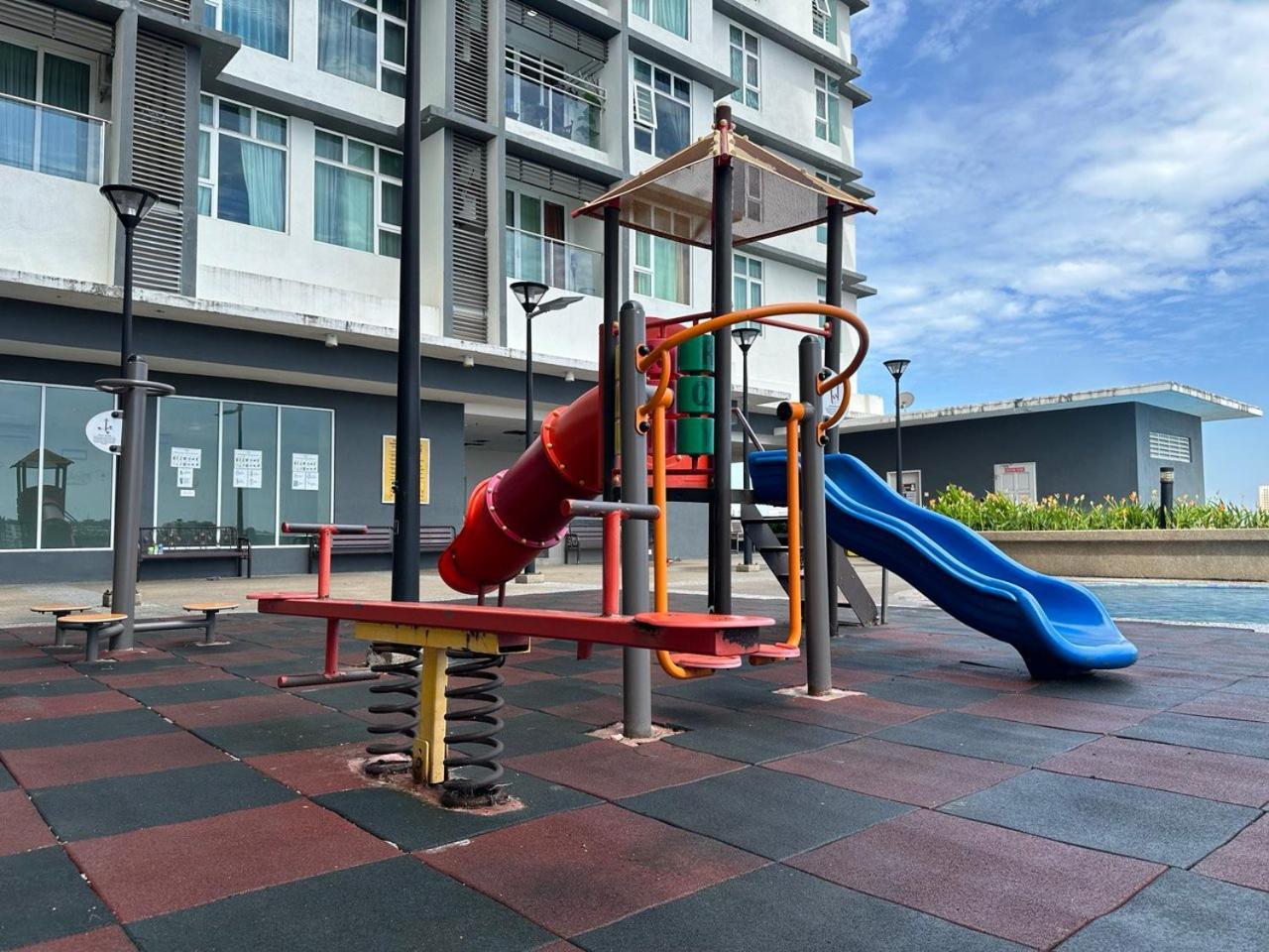 Cahaya Qaira Homestay @ D'Perdana Kota Bharu Exteriör bild