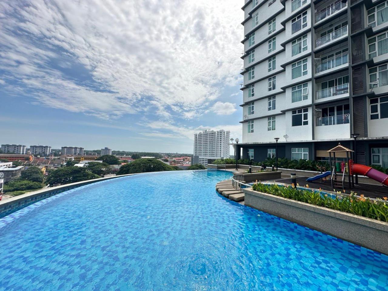 Cahaya Qaira Homestay @ D'Perdana Kota Bharu Exteriör bild