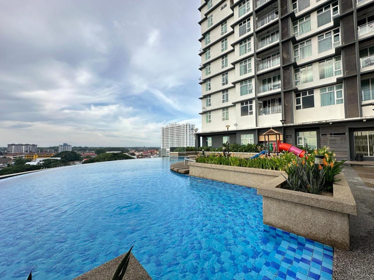 Cahaya Qaira Homestay @ D'Perdana Kota Bharu Exteriör bild