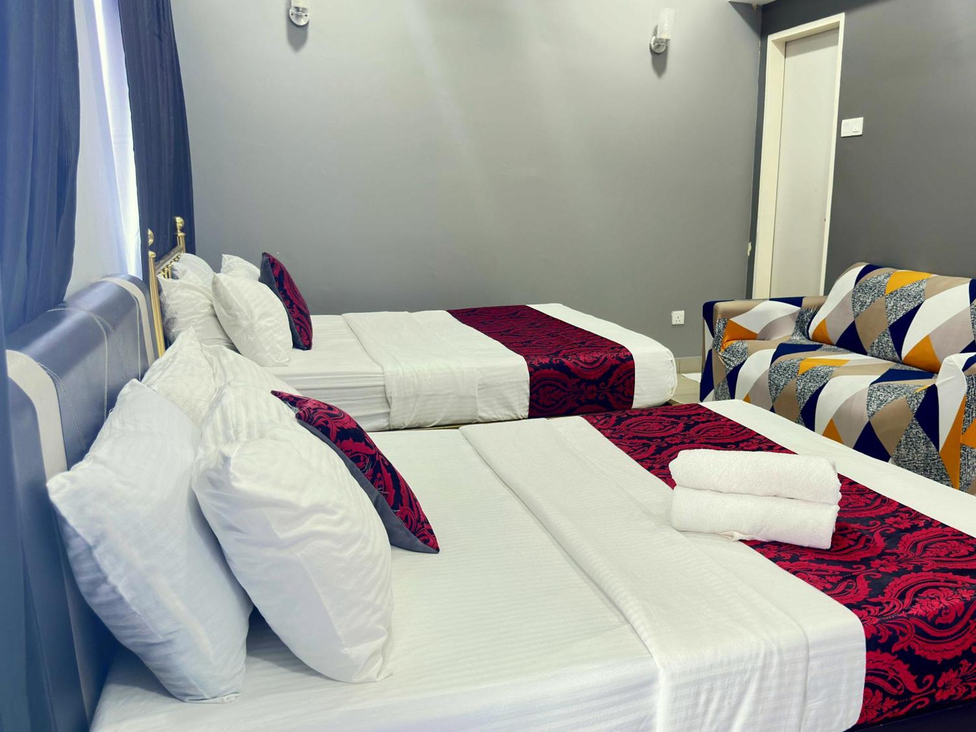 Cahaya Qaira Homestay @ D'Perdana Kota Bharu Exteriör bild